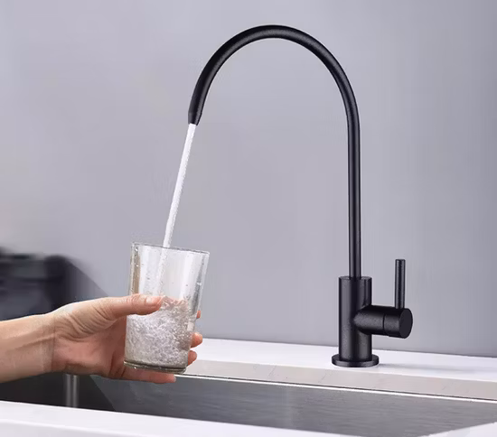 Popolare miscelatore nero opaco, purificatore d'aria, filtro, rubinetto per acqua potabile